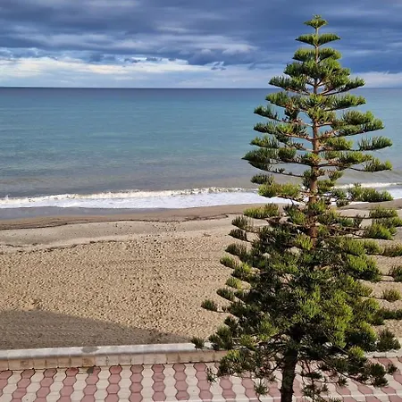 Atico Frente Al Mar, Un 
