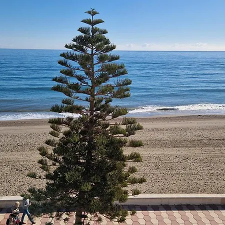 Atico Frente Al Mar, Un 