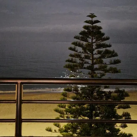 Atico Frente Al Mar, Un 