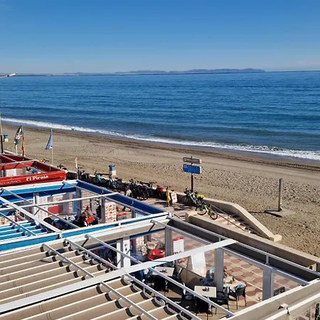 Atico Frente Al Mar, Un 