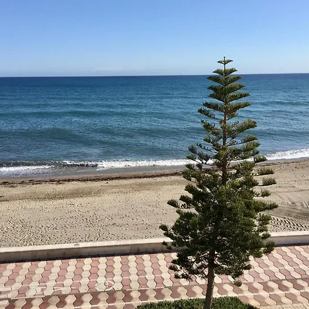Atico Frente Al Mar, Un 